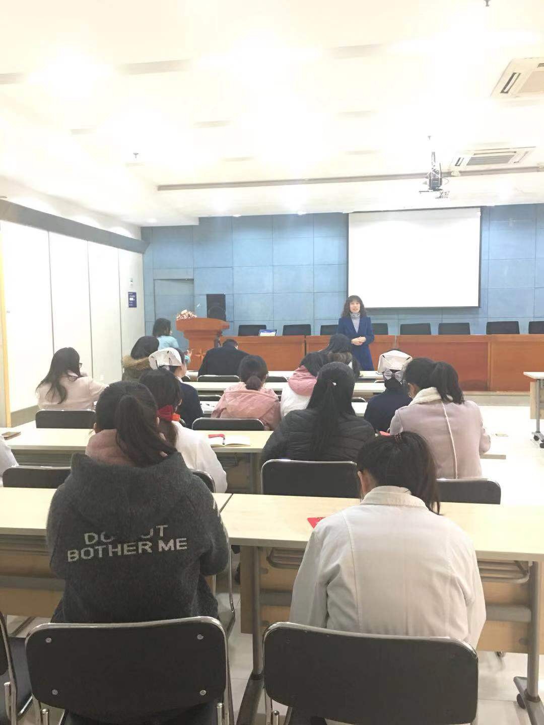 武漢馬應(yīng)龍醫(yī)院精益醫(yī)療第八期