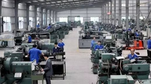 高質(zhì)量才有資格活著，低成本才能對客戶有吸引力